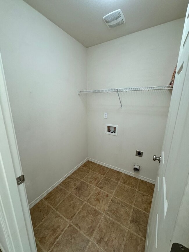 Building Photo - Open Concept 2 Story Home - Lacey