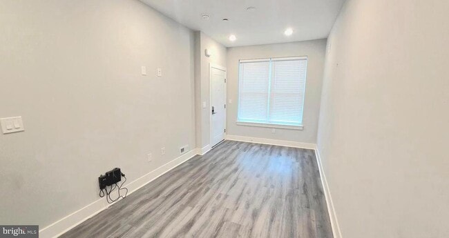 Building Photo - 5233 Chancellor St