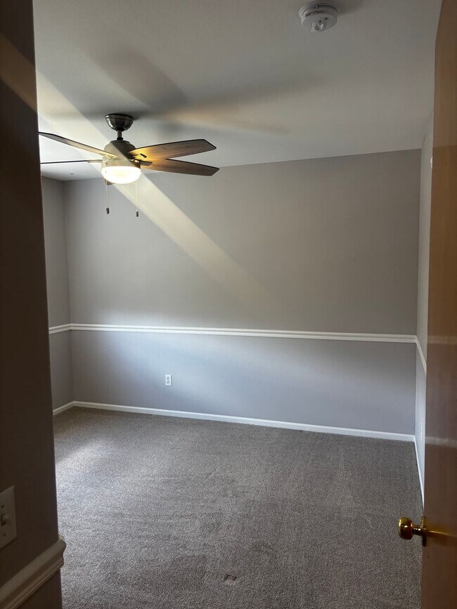 Building Photo - For Rent in Excellent Neighborhood! 80130