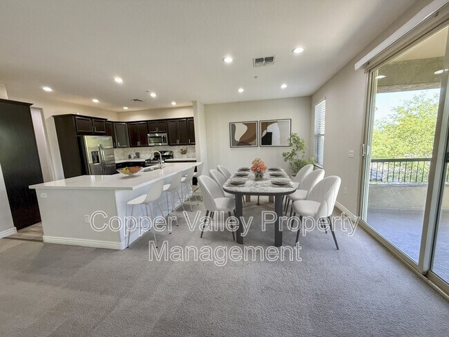 Building Photo - 2425 W Bronco Butte Trl