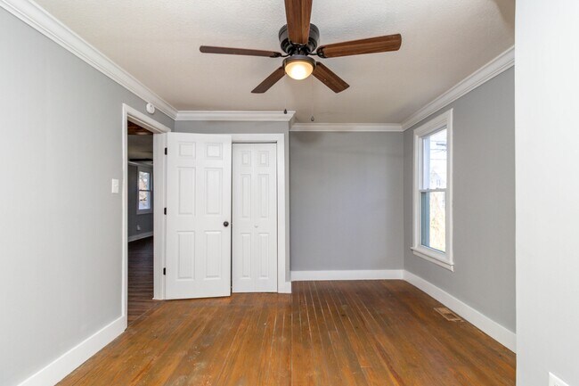 Building Photo - 1900 Edgewood Ave