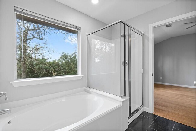 Building Photo - 67 S Burberry Park Cir