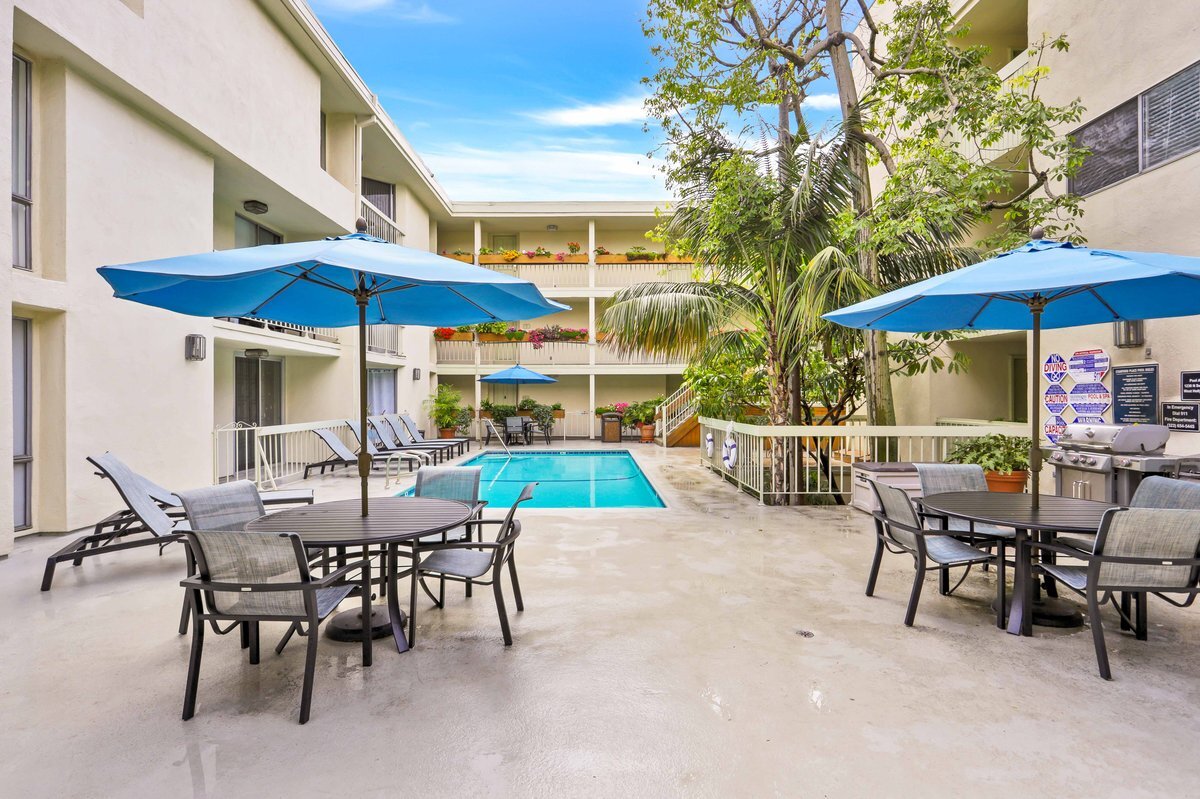 Building Photo - 1230 N Sweetzer Ave