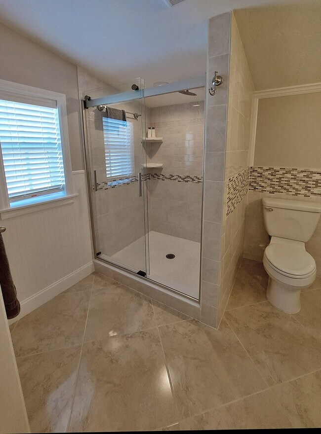 Building Photo - 344 Vesta Cir