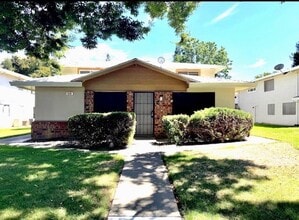 Building Photo - Citrus Heights 2BD/1BA with Community Pool