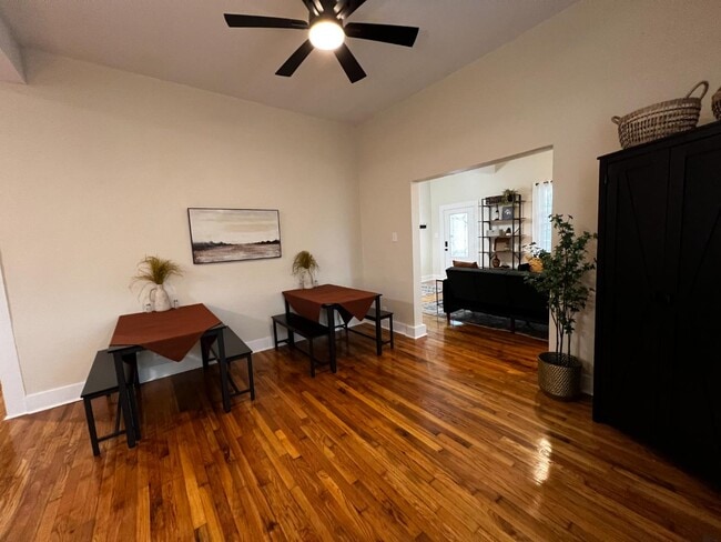 Building Photo - 500 Carthage Rd