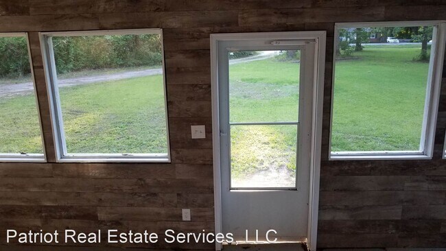 Primary Photo - 3 br, 2 bath House - 1665 Rim Road