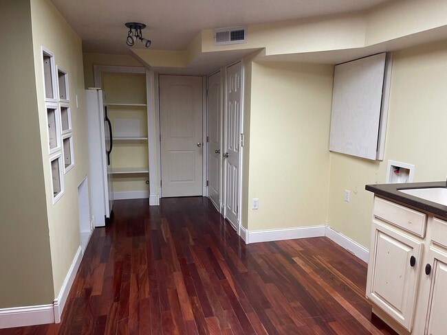 Building Photo - 572 W 6300 S