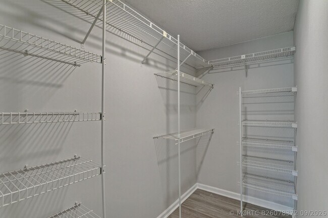 Building Photo - 9184 Roan Ln