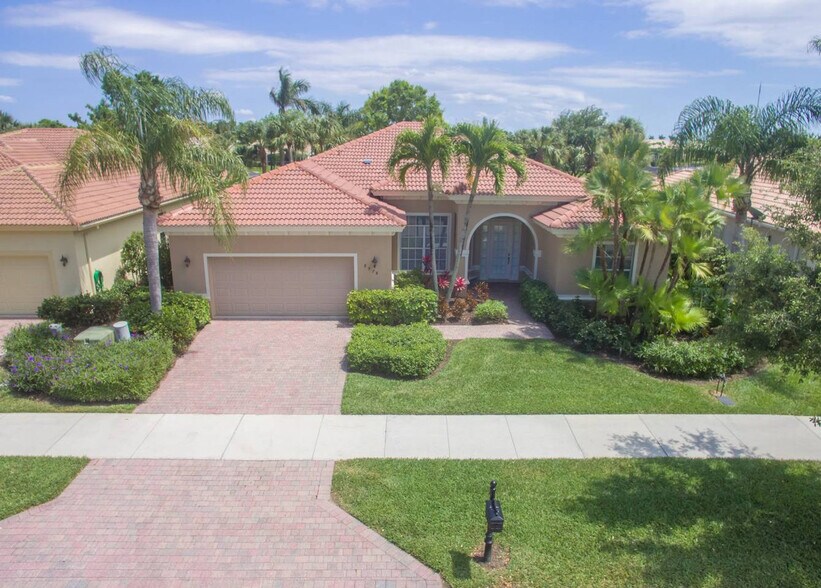 Building Photo - 8978 Mustang Island Cir