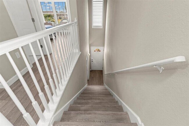 Building Photo - 9201 Captiva Cir