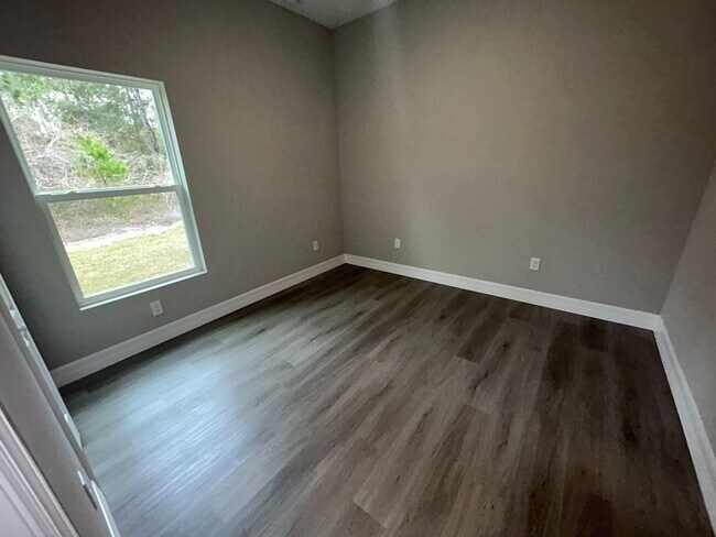 Building Photo - 13616 SW 61st Cir