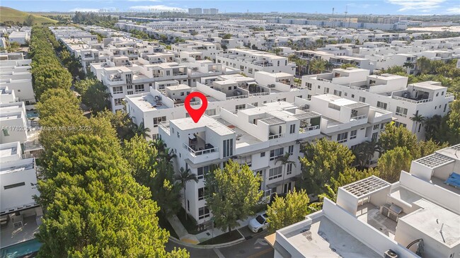 Building Photo - 6671 NW 105th Pl