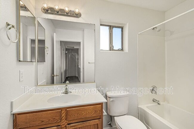 Building Photo - 8528 S 49th Ln