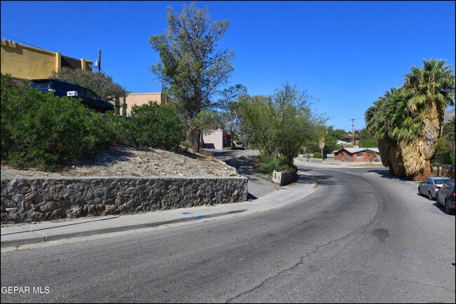 Building Photo - 3609 Okeefe Dr