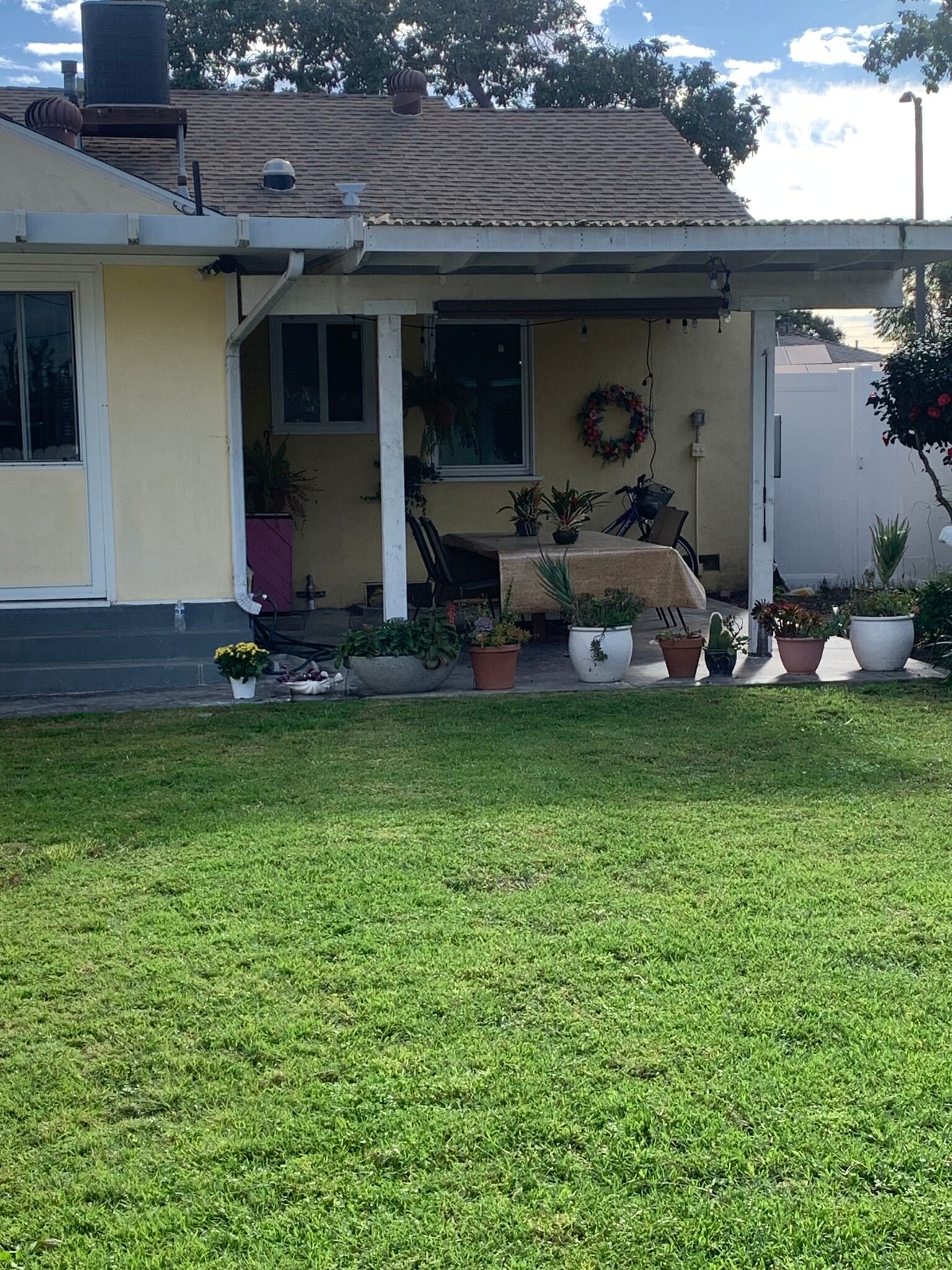 Building Photo - 467 E 44th Cir