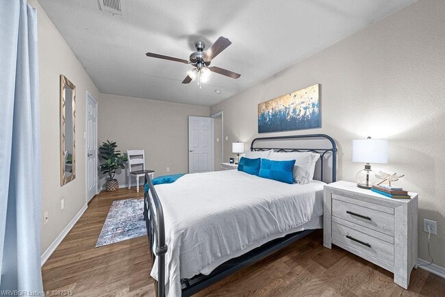 Building Photo - 5017-5019 S 28th St