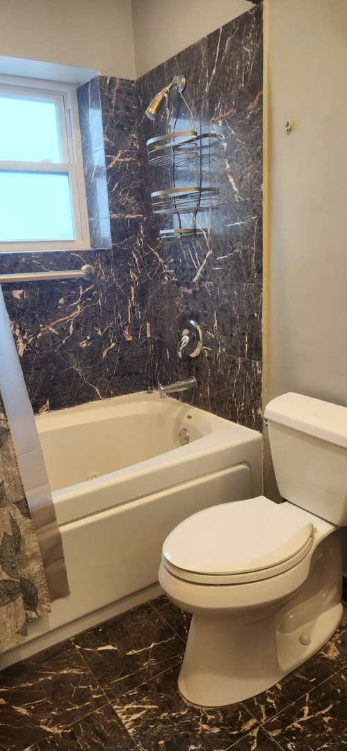 Building Photo - 6324 S Kimbark Ave