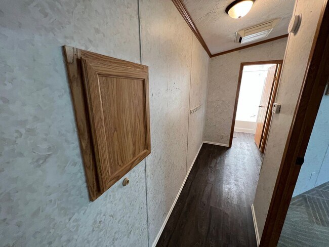 Building Photo - 3 Bedroom 2 Bath High-End Mobile Home with...