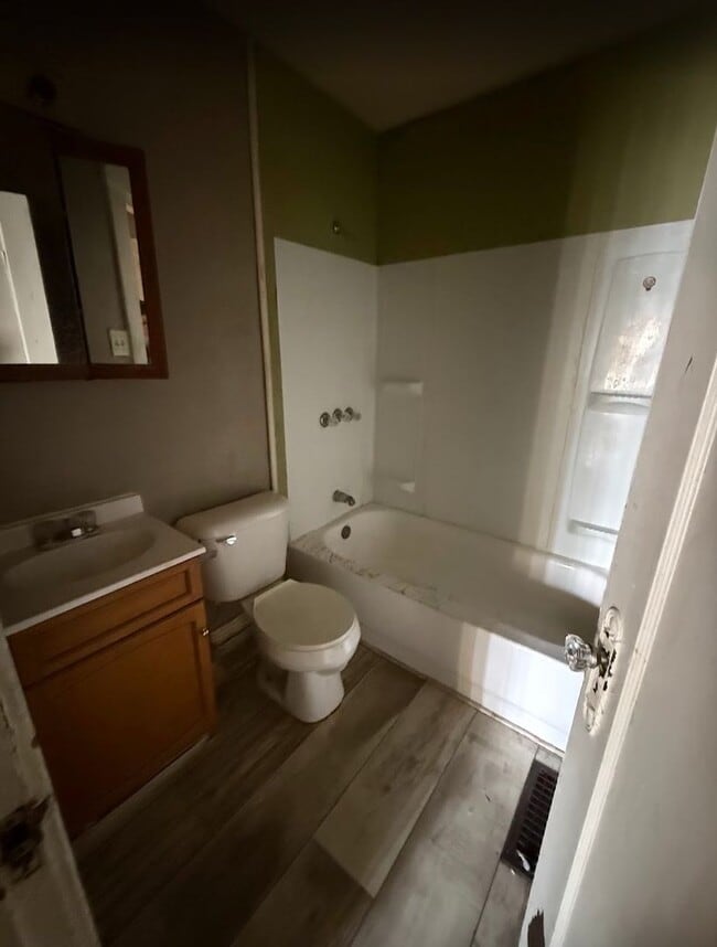 Building Photo - RENT TO OWN / ALQUILER CON OPCIÓN A COMPRA / HANDYMAN SPECIAL / ESPECIAL PARA MANITAS