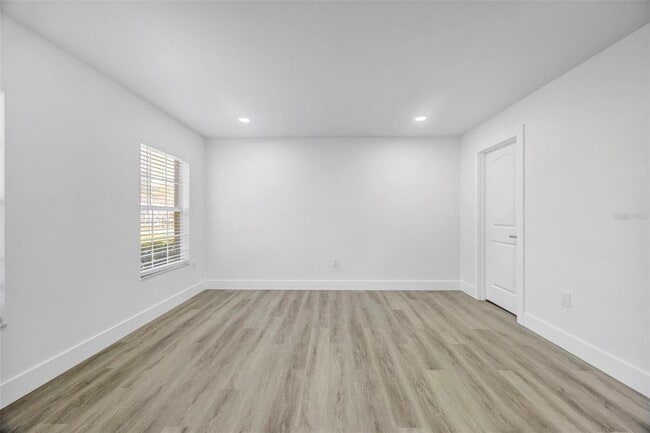 Building Photo - 11728 Raintree Dr