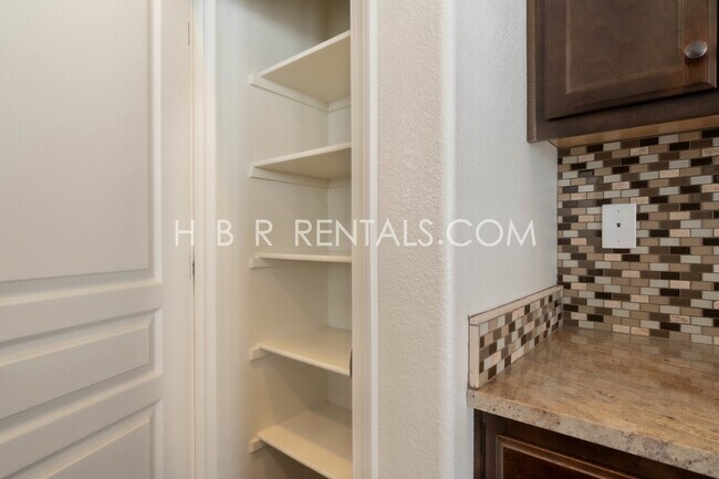 Building Photo - Spacious 4-Bedroom with Granite Finishes in Tracy – Your Dream Home Awaits!