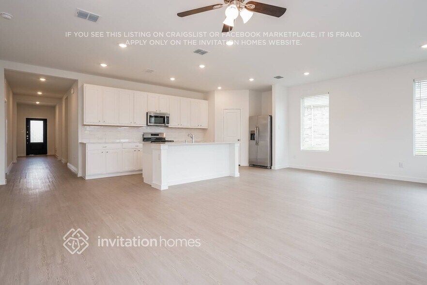 Building Photo - 339 Sedalia Trl