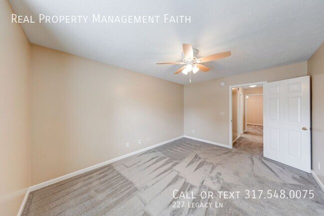 Building Photo - 227 Legacy Ln