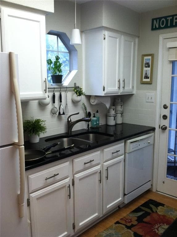 Building Photo - 3111 Tom Green St