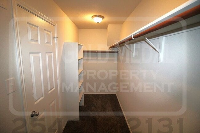 Building Photo - 1003 Torino St