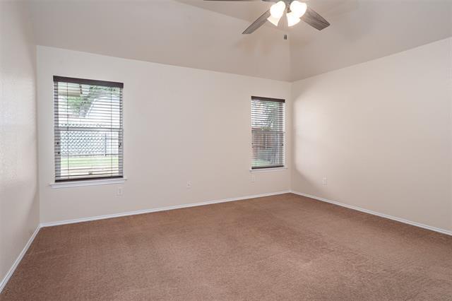 Building Photo - 302 Howard Way Dr