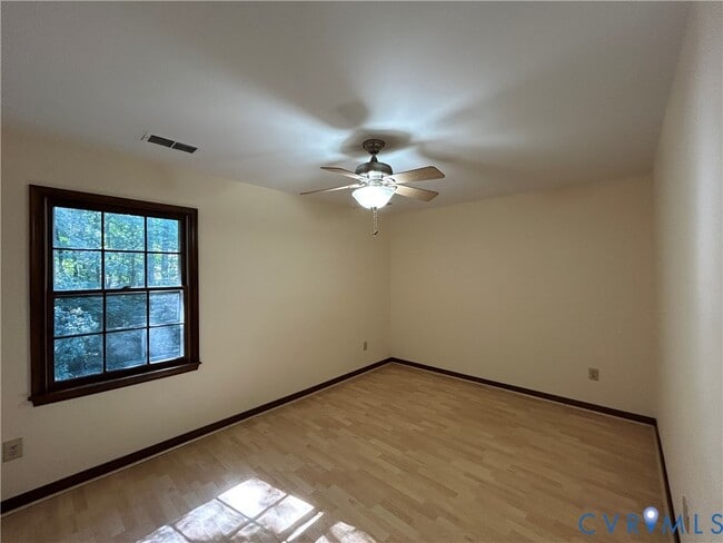 Building Photo - 7502 Native Dancer Dr
