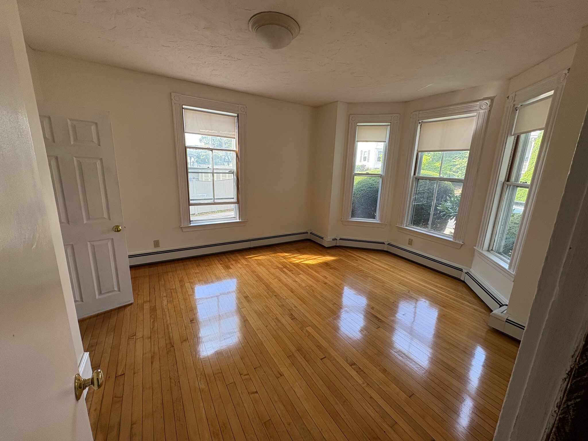 Building Photo - 57 Lawrence St