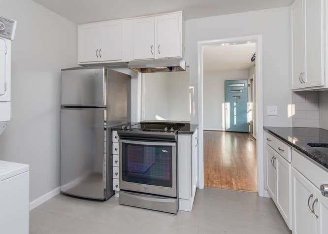 Building Photo - 1917 Berkshire Dr