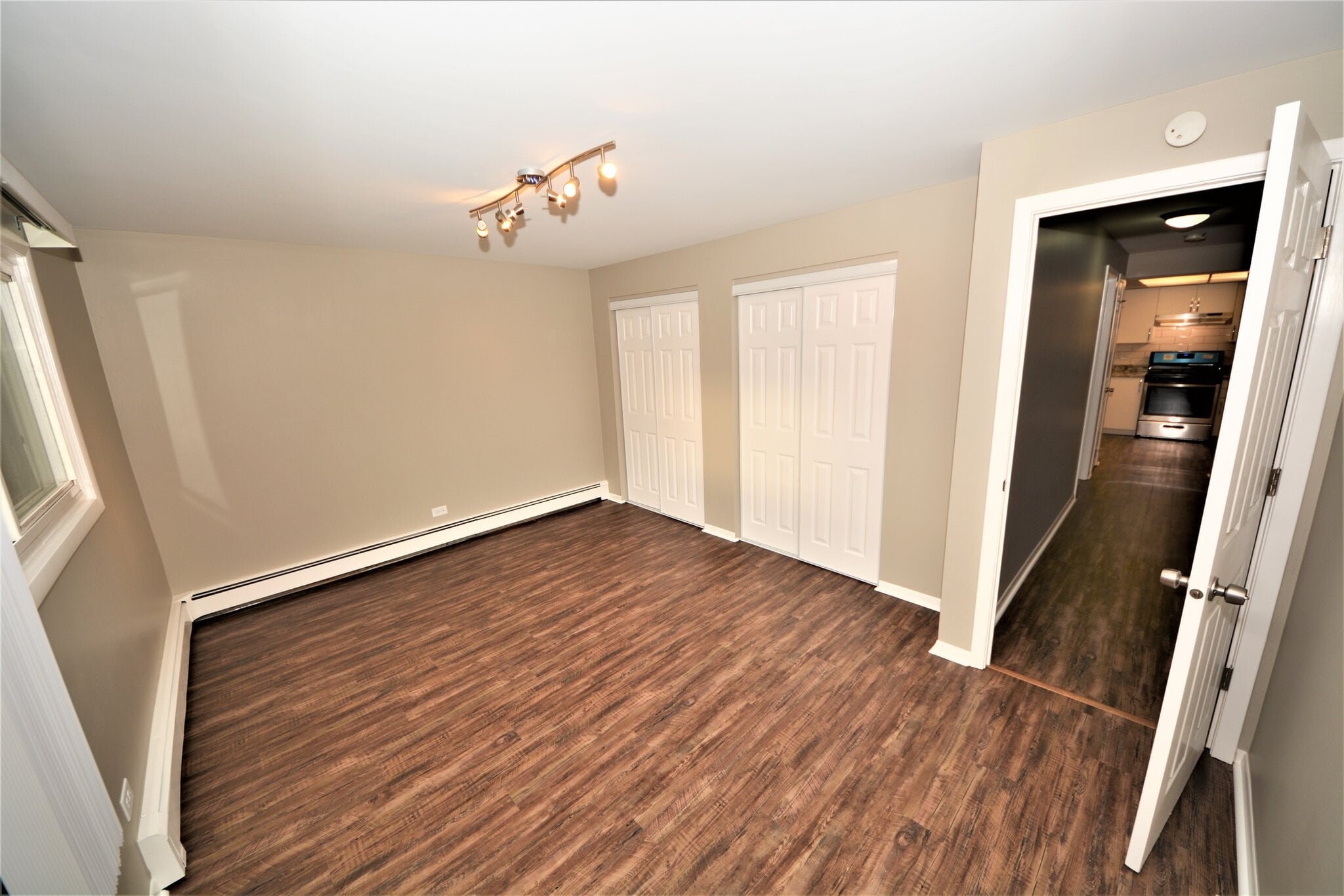 Building Photo - 9422 S 78th Ct