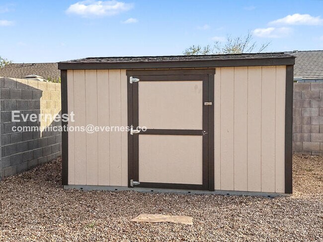 Building Photo - 4819 E Shapinsay Dr