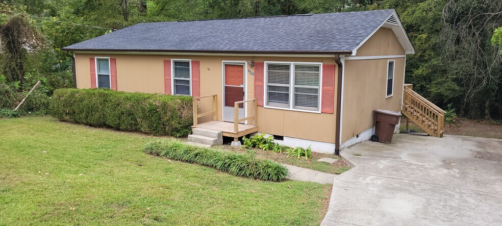 Building Photo - 4325 Voss Ave