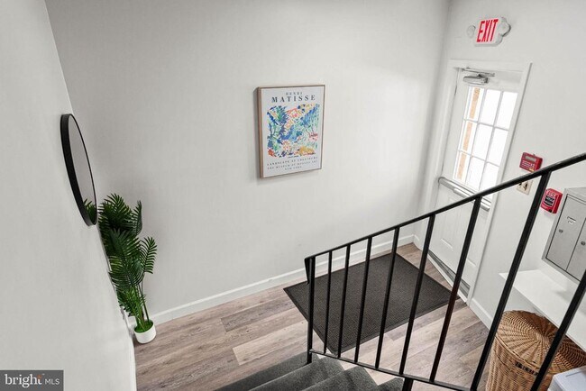 Building Photo - 26 E Mt Pleasant Ave