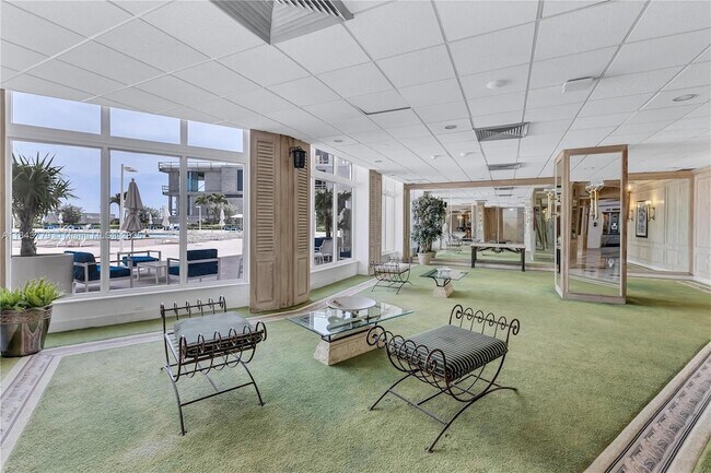 Building Photo - 3180 S Ocean Dr