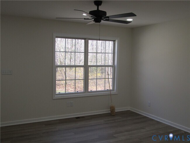 Building Photo - 5705 Community House Rd