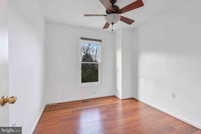 Building Photo - 7353 St Thomas Loop