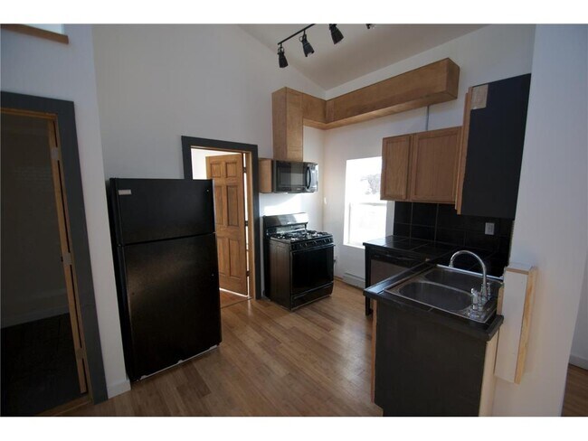 Primary Photo - 25 E 26th St