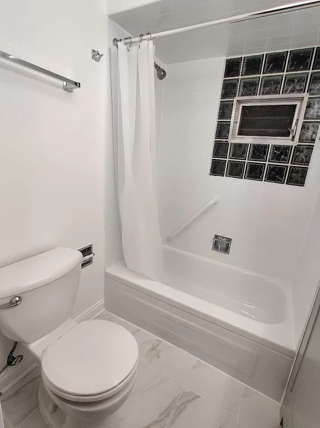 1st floor bathroom - 5524 N Mont Clare Ave