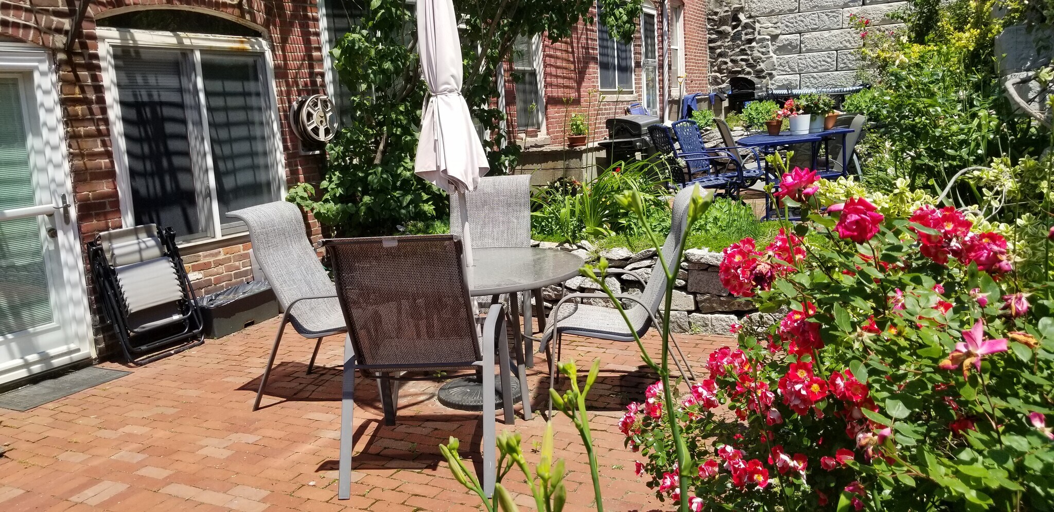 Building Photo - 67 Baldwin St