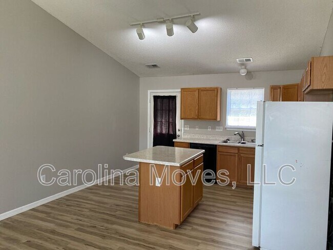 Building Photo - 1805 Country Apple Ct