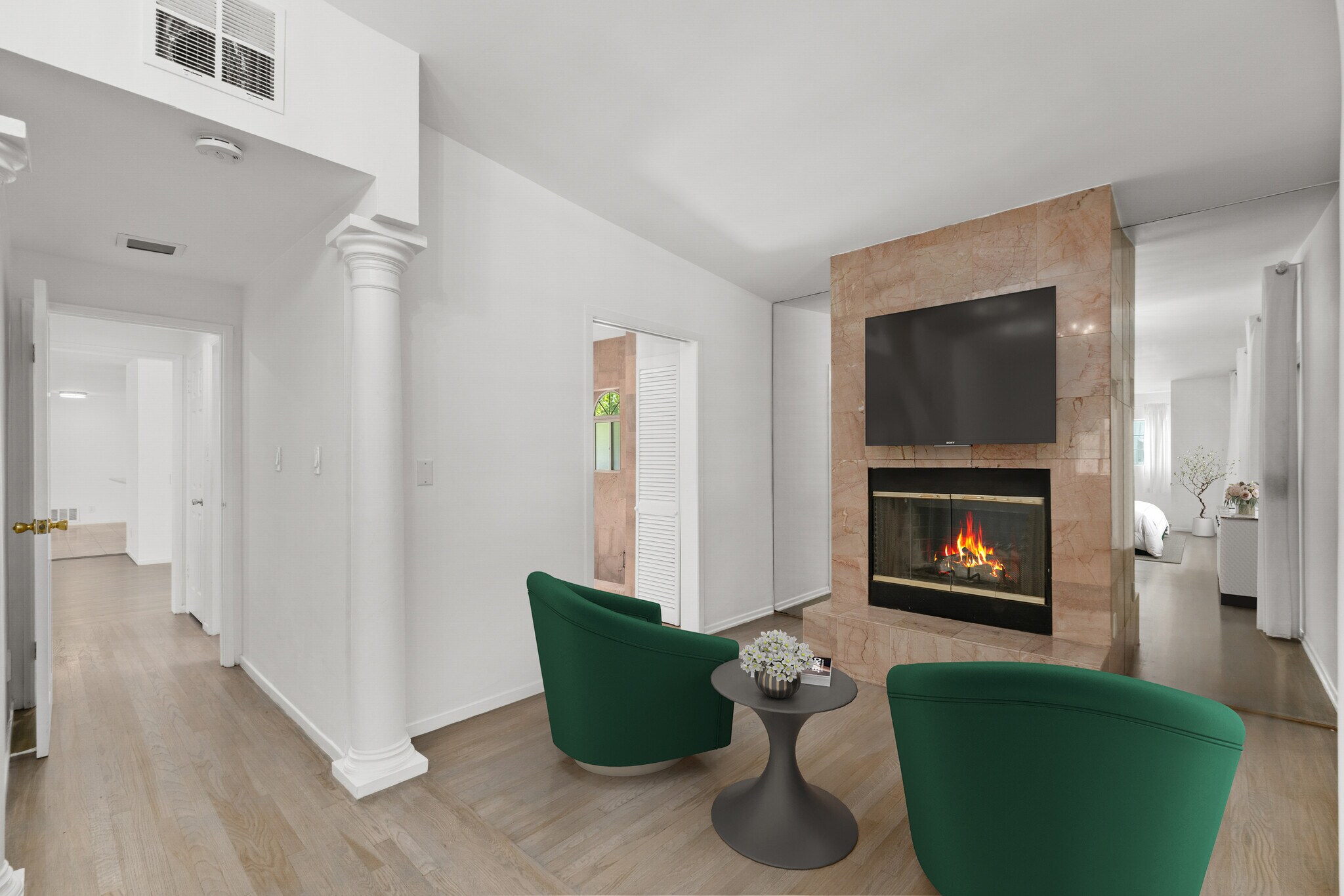 Building Photo - 4442 Saint Clair Ave