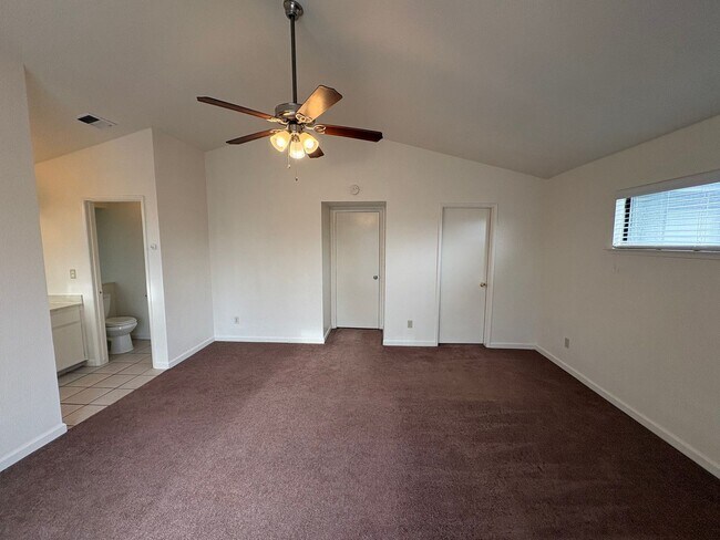 Building Photo - Very Nice Home for Rent! Swimming Pool!