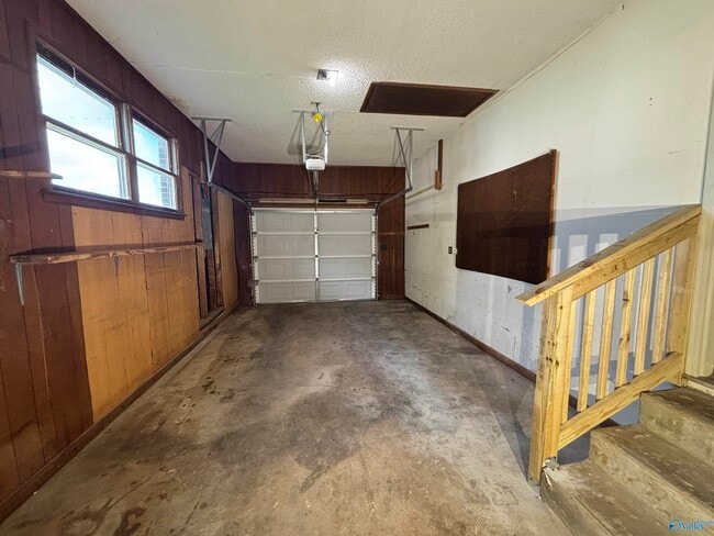Building Photo - 104 Gann Ave