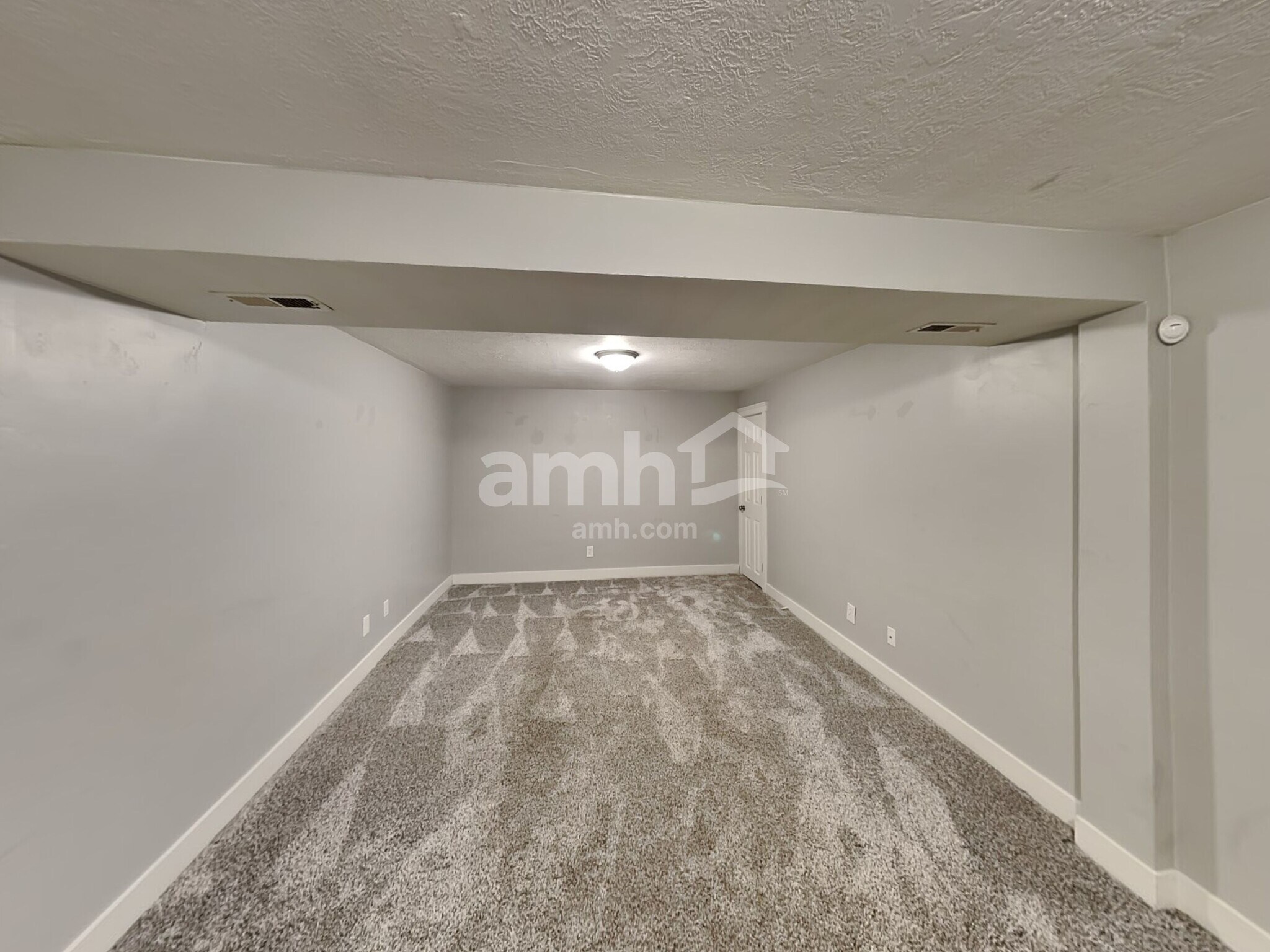 Building Photo - 86 N 360 W