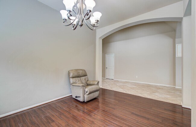 Building Photo - 13312 Highland Lake Ln